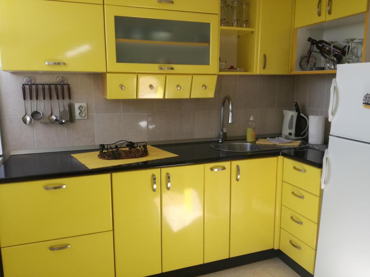 피로트 Apartman Gaga 아파트 외부 사진